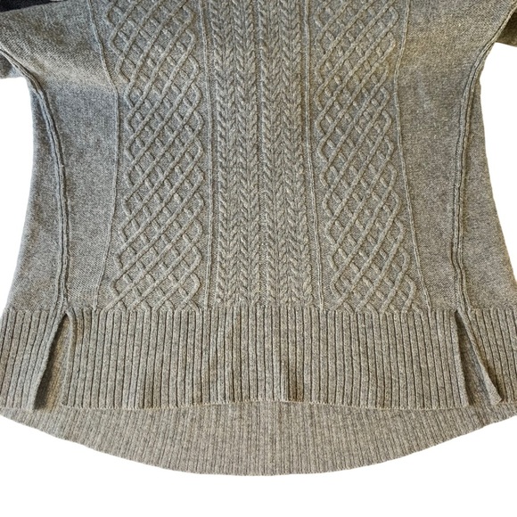 Banana Republic Women's Cable Knit Wool Blend Sweater Gray Size Small Petite - Picture 7 of 9